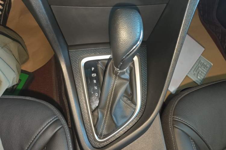 Used Buick GT 2019 18T Automatic Connected Elite Model China VI Standard Gear Lever