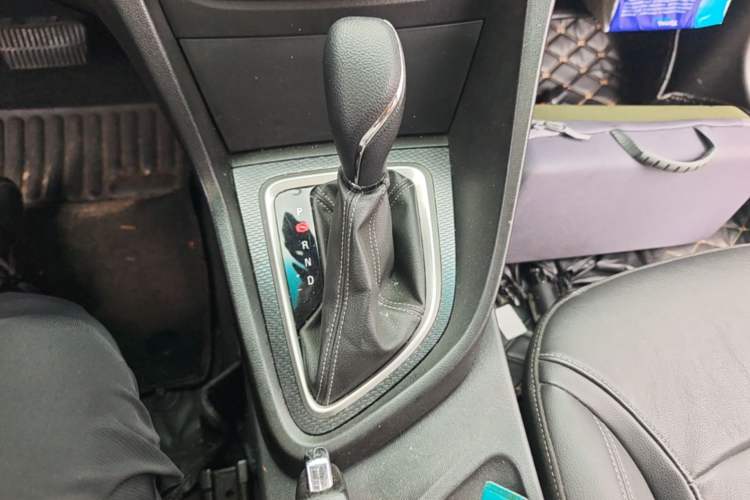 Used Buick GT 2019 18T Automatic Connected Elite Model China VI Standard Gear Lever