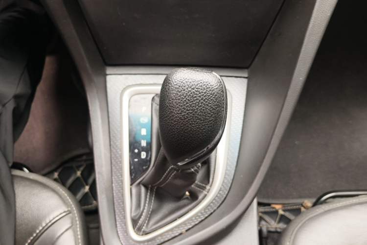 Used Buick GT 2019 18T Automatic Connected Elite Model China VI Standard Gear Lever