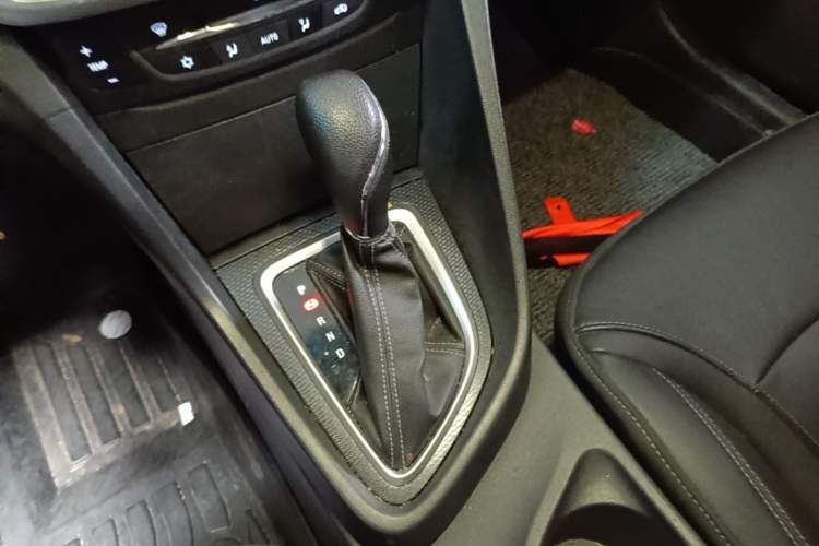 Used Buick GT 2019 18T Automatic Connected Elite Model China VI Standard Gear Lever