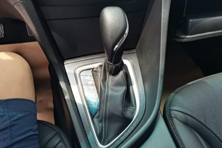 Used Buick GT 2019 18T Automatic Connected Elite Model China VI Standard Gear Lever