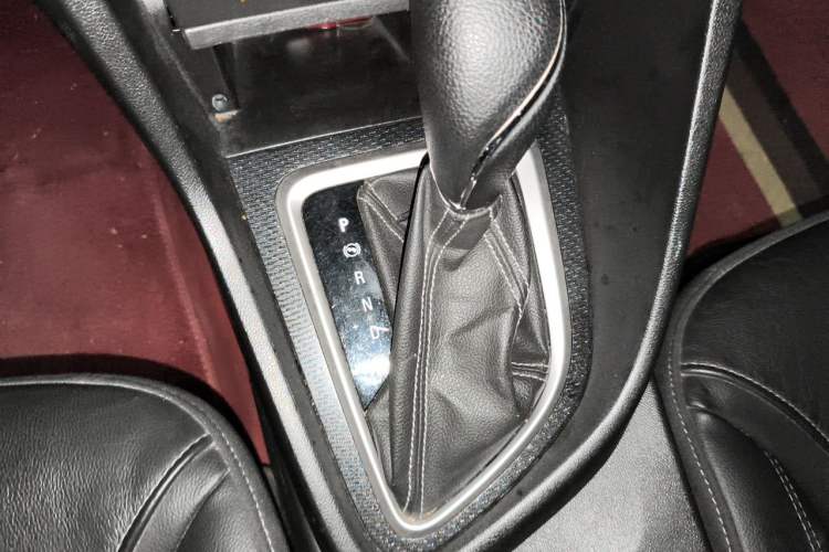 Used Buick GT 2019 18T Automatic Connected Elite Model China VI Standard Gear Lever