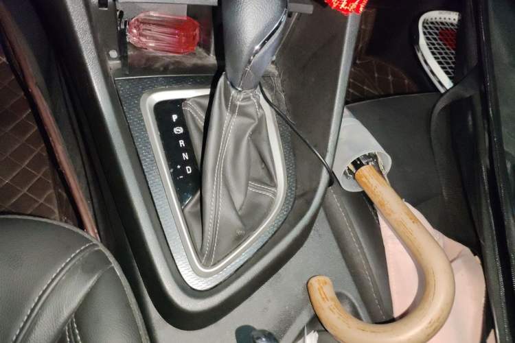Used Buick GT 2019 18T Automatic Connected Elite Model China VI Standard Gear Lever