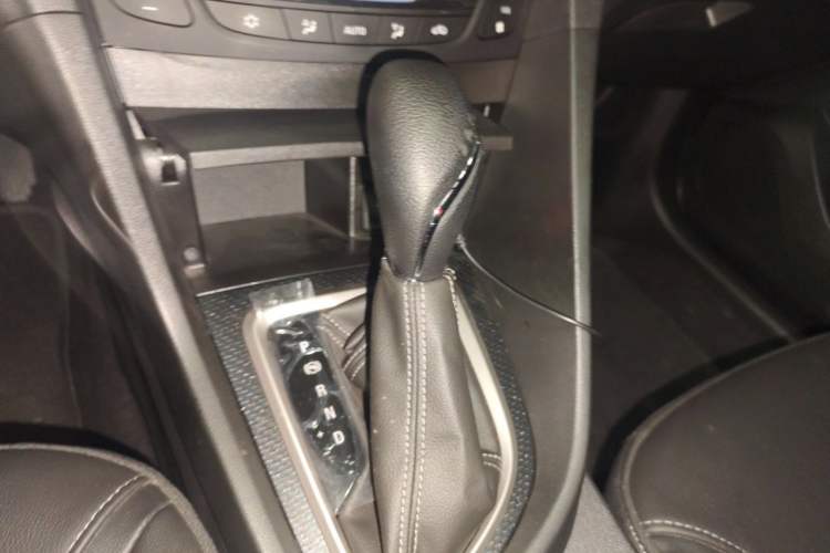 Used Buick GT 2019 18T Automatic Connected Elite Model China VI Standard Gear Lever