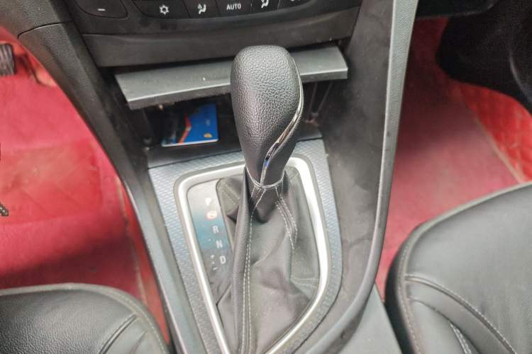 Used Buick GT 2019 18T Automatic Connected Elite Model China VI Standard Gear Lever