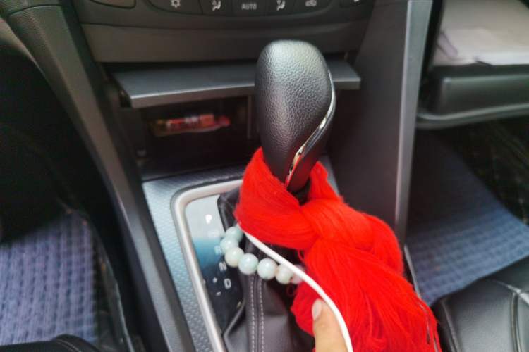 Used Buick GT 2019 18T Automatic Connected Elite Model China VI Standard Gear Lever