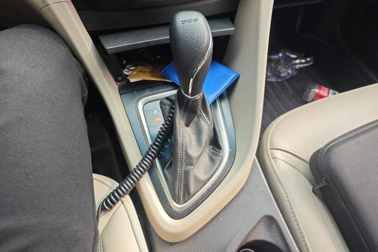 Used Buick GT 2019 15T Dual-Clutch Connected Elite Model China VI Gear Lever