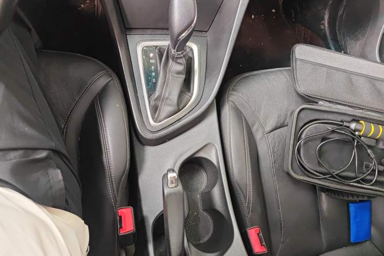 Used Buick GT 2019 18T Automatic Connected Elite Model China V Standard Gear Lever