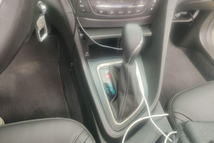 Used Buick GT 2019 18T Automatic Connected Elite Model China VI Standard Gear Lever
