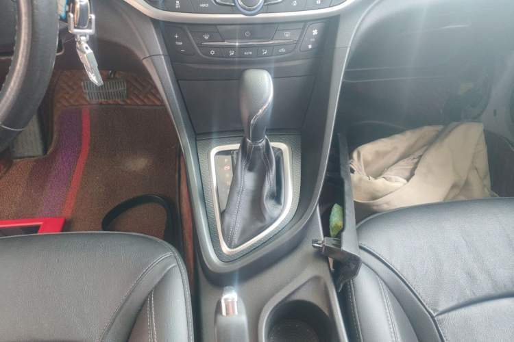 Used Buick GT 2019 18T Automatic Connected Elite Model China VI Standard Gear Lever