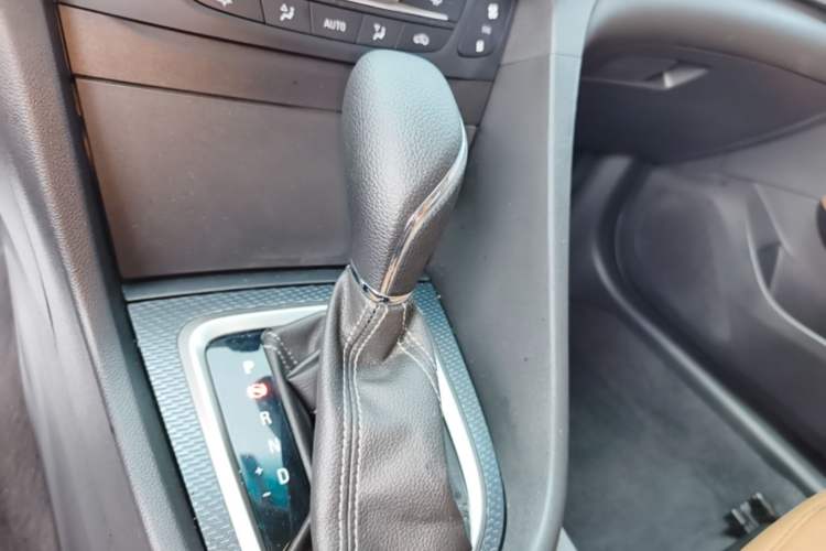 Used Buick GT 2019 18T Automatic Connected Flagship Version China V Standard Gear Lever