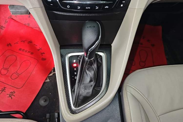 Used Buick GT 2019 15T Dual-Clutch Connected Elite Model China VI Gear Lever