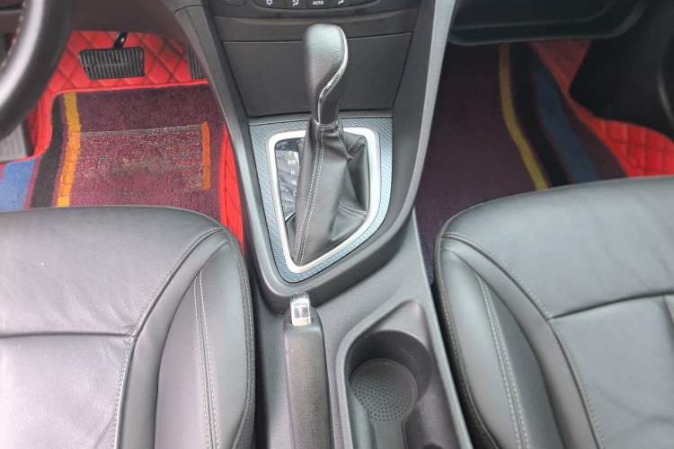 Used Buick GT 2019 18T Automatic Connected Elite Model China V Standard Gear Lever