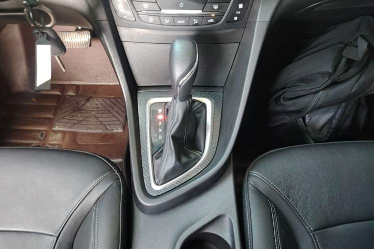 Used Buick GT 2019 18T Automatic Connected Elite Model China VI Standard Gear Lever
