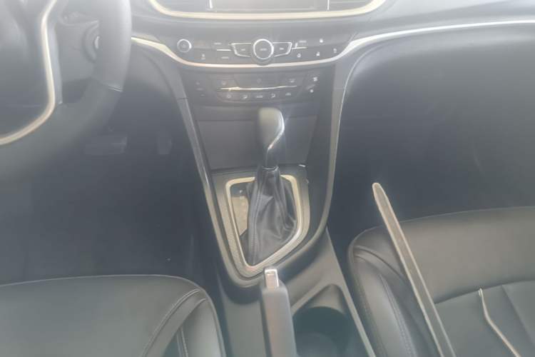 Used Buick GT 2019 18T Automatic Connected Elite Model China VI Standard Gear Lever