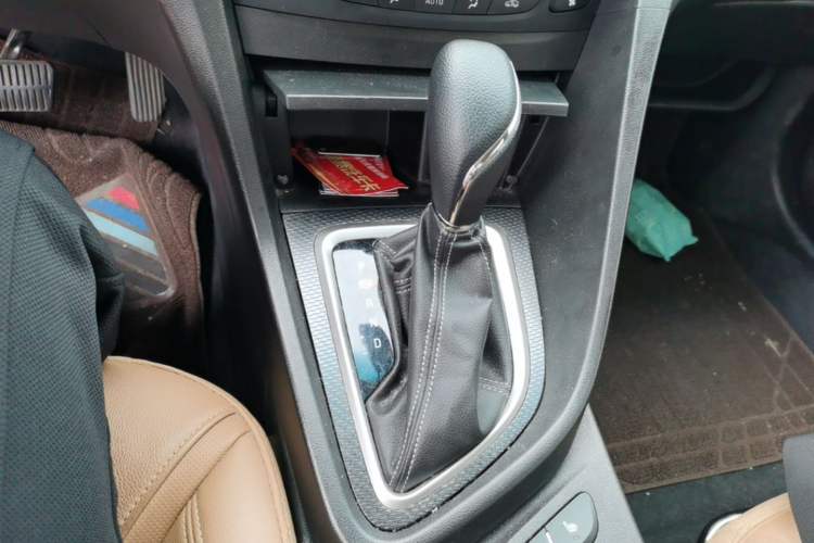 Used Buick GT 2019 18T Automatic Connected Flagship Version China VI Standard Gear Lever