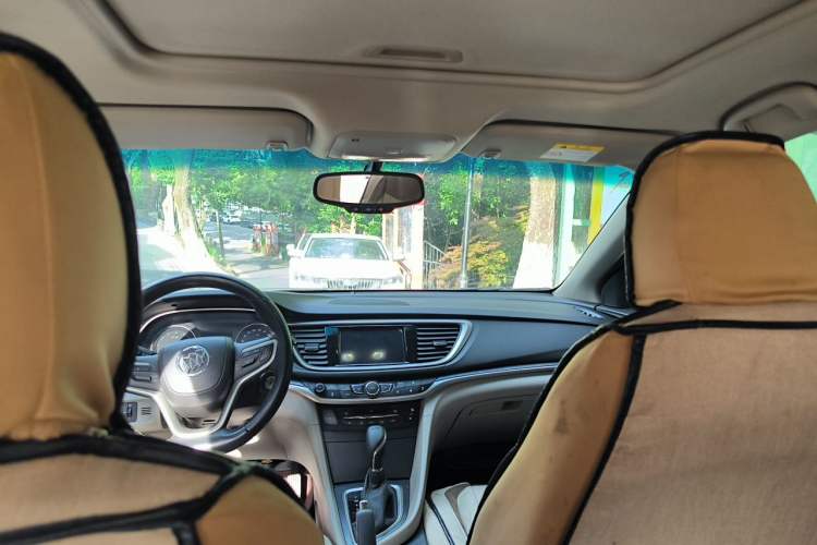 Used Buick GT 2019 15T Dual-Clutch Connected Elite Model China VI Headliner