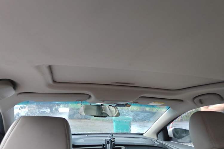 Used Buick GT 2019 15T Dual-Clutch Connected Elite Model China VI Headliner