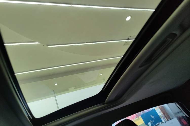 Used Buick GT 2019 18T Automatic Connected Elite Model China VI Standard Headliner