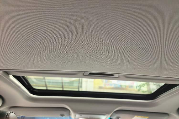 Used Buick GT 2019 18T Automatic Connected Elite Model China VI Standard Headliner