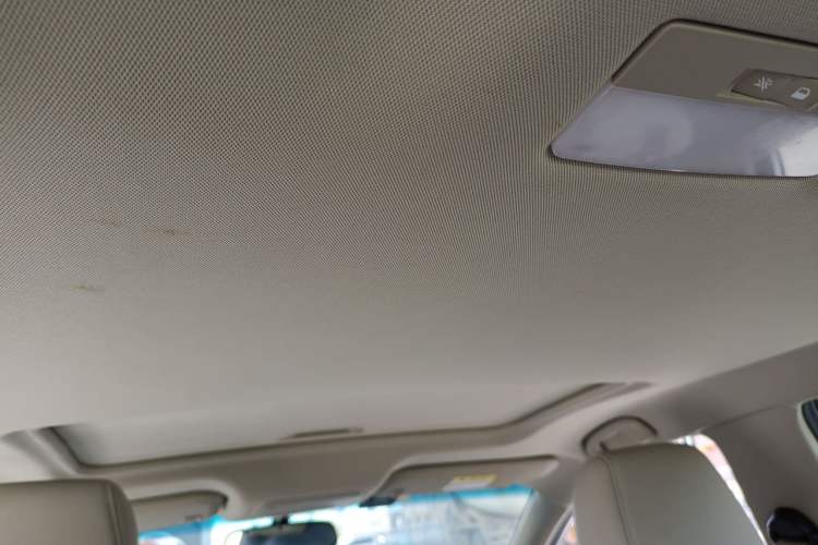 Used Buick GT 2019 15T Dual-Clutch Connected Elite Model China VI Headliner