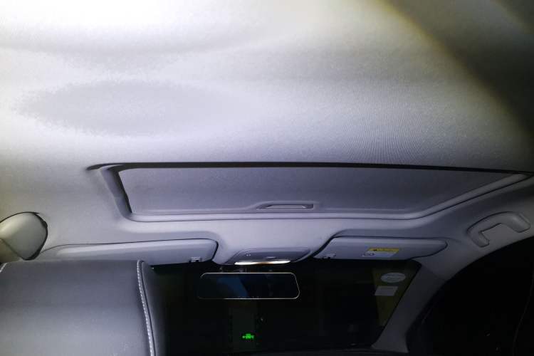Used Buick GT 2019 18T Automatic Connected Elite Model China VI Standard Headliner