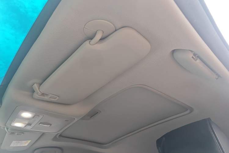 Used Buick GT 2019 18T Automatic Connected Elite Model China V Standard Headliner