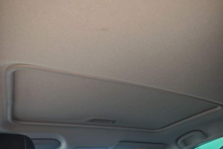 Used Buick GT 2019 18T Automatic Connected Elite Model China VI Standard Headliner