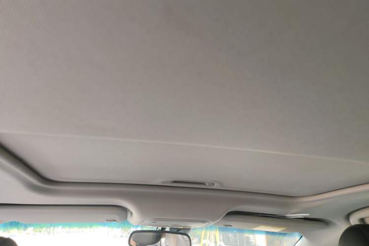 Used Buick GT 2019 18T Automatic Connected Elite Model China VI Standard Headliner