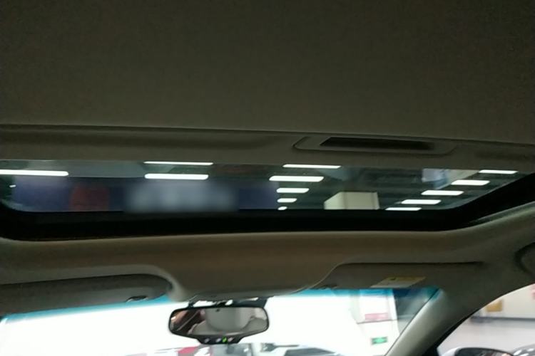 Used Buick GT 2019 15T Dual-Clutch Connected Elite Model China VI Headliner