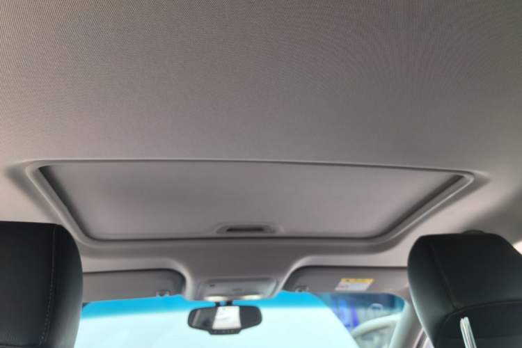 Used Buick GT 2019 18T Automatic Connected Elite Model China VI Standard Headliner