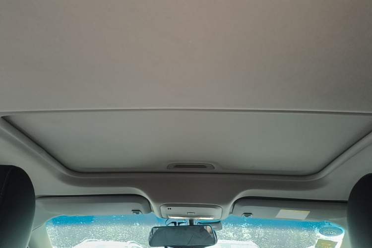 Used Buick GT 2019 18T Automatic Connected Elite Model China VI Standard Headliner