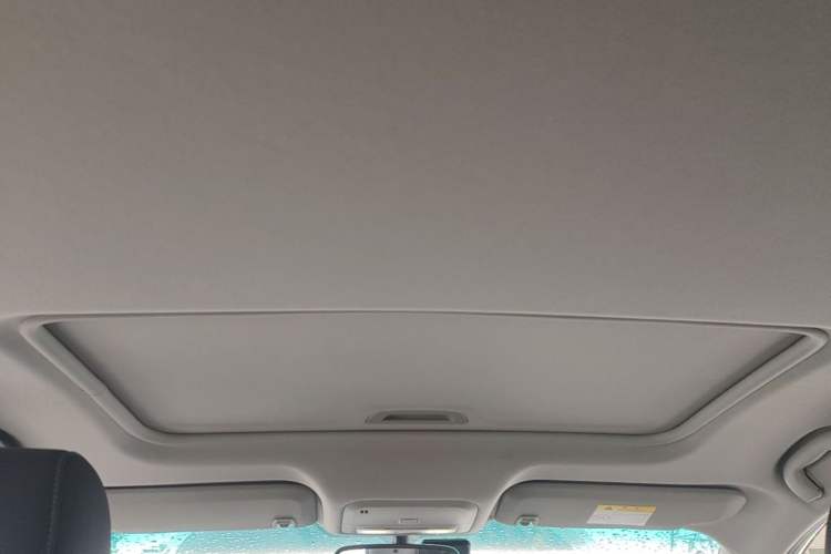 Used Buick GT 2019 18T Automatic Connected Elite Model China VI Standard Headliner