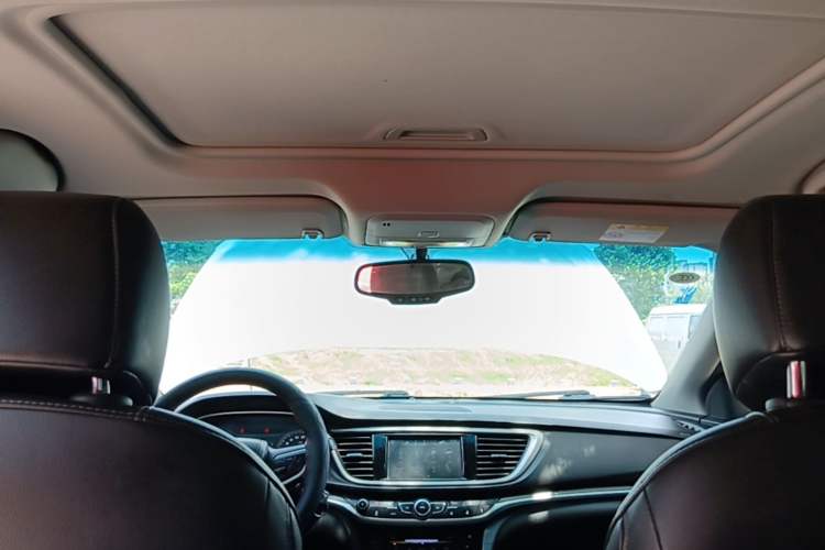 Used Buick GT 2019 18T Automatic Connected Elite Model China VI Standard Headliner