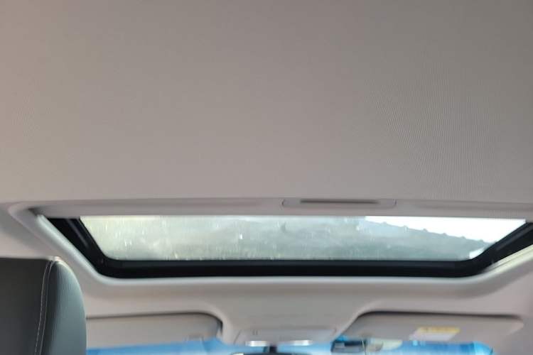 Used Buick GT 2019 18T Automatic Connected Elite Model China V Standard Headliner