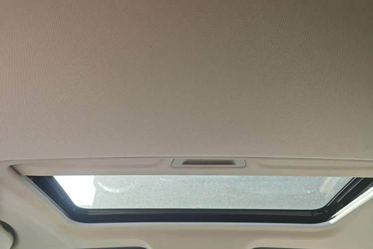Used Buick GT 2019 18T Automatic Connected Flagship Version China VI Standard Headliner