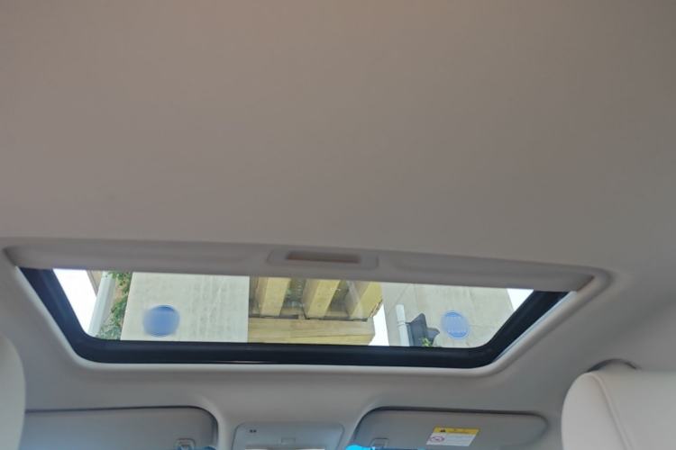 Used Buick GT 2019 15T Dual-Clutch Connected Elite Model China VI Headliner