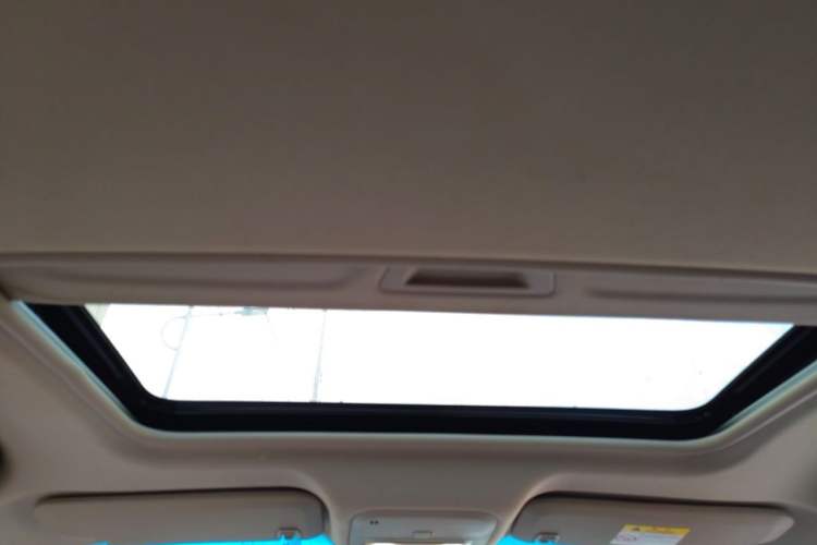 Used Buick GT 2019 15T Dual-Clutch Connected Elite Model China VI Headliner