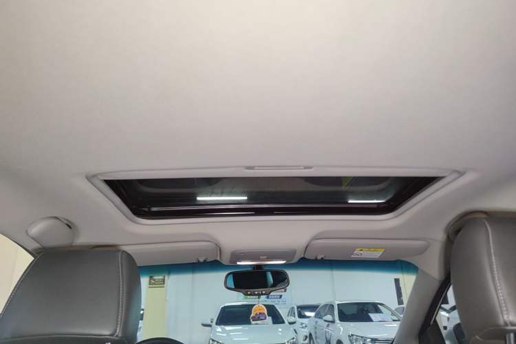 Used Buick GT 2019 18T Automatic Connected Elite Model China VI Standard Headliner