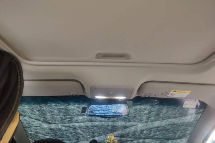 Used Buick GT 2019 18T Automatic Connected Elite Model China VI Standard Headliner