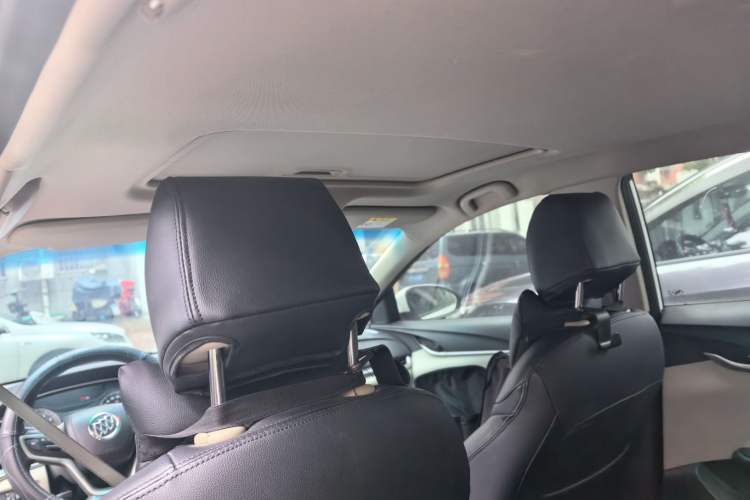 Used Buick GT 2019 15T Dual-Clutch Connected Elite Model China VI Headliner