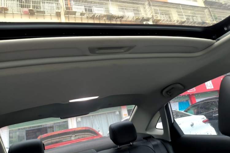 Used Buick GT 2019 18T Automatic Connected Elite Model China VI Standard Headliner