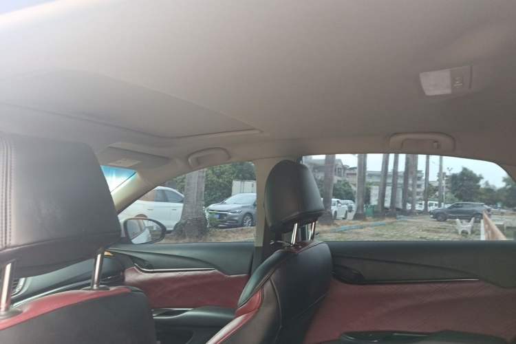 Used Buick GT 2019 18T Automatic Connected Elite Model China VI Standard Headliner