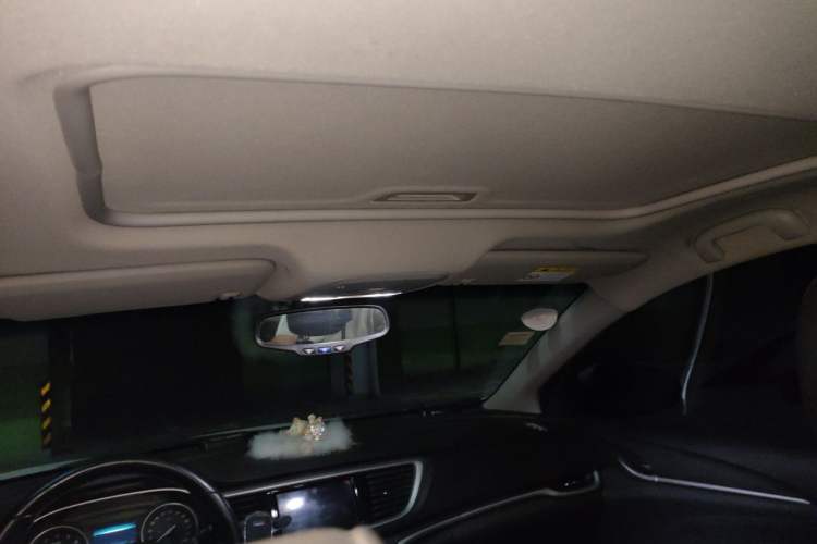Used Buick GT 2019 18T Automatic Connected Elite Model China VI Standard Headliner