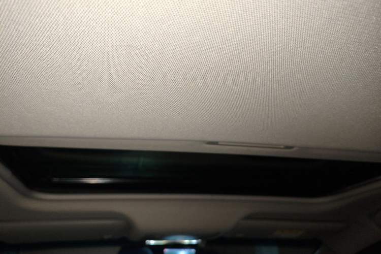 Used Buick GT 2019 18T Automatic Connected Elite Model China VI Standard Headliner