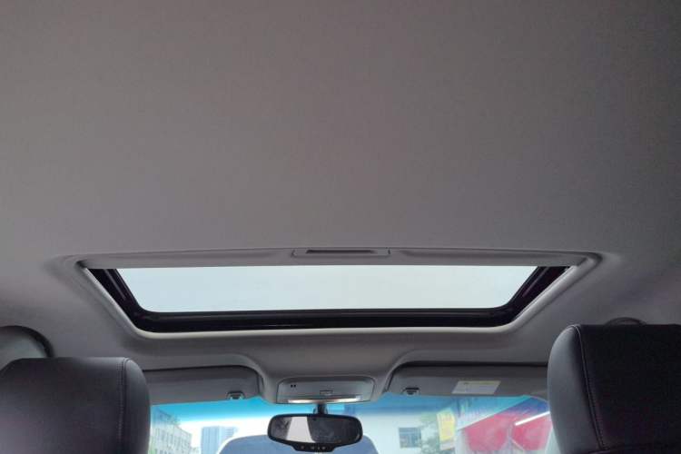 Used Buick GT 2019 18T Automatic Connected Elite Model China V Standard Headliner