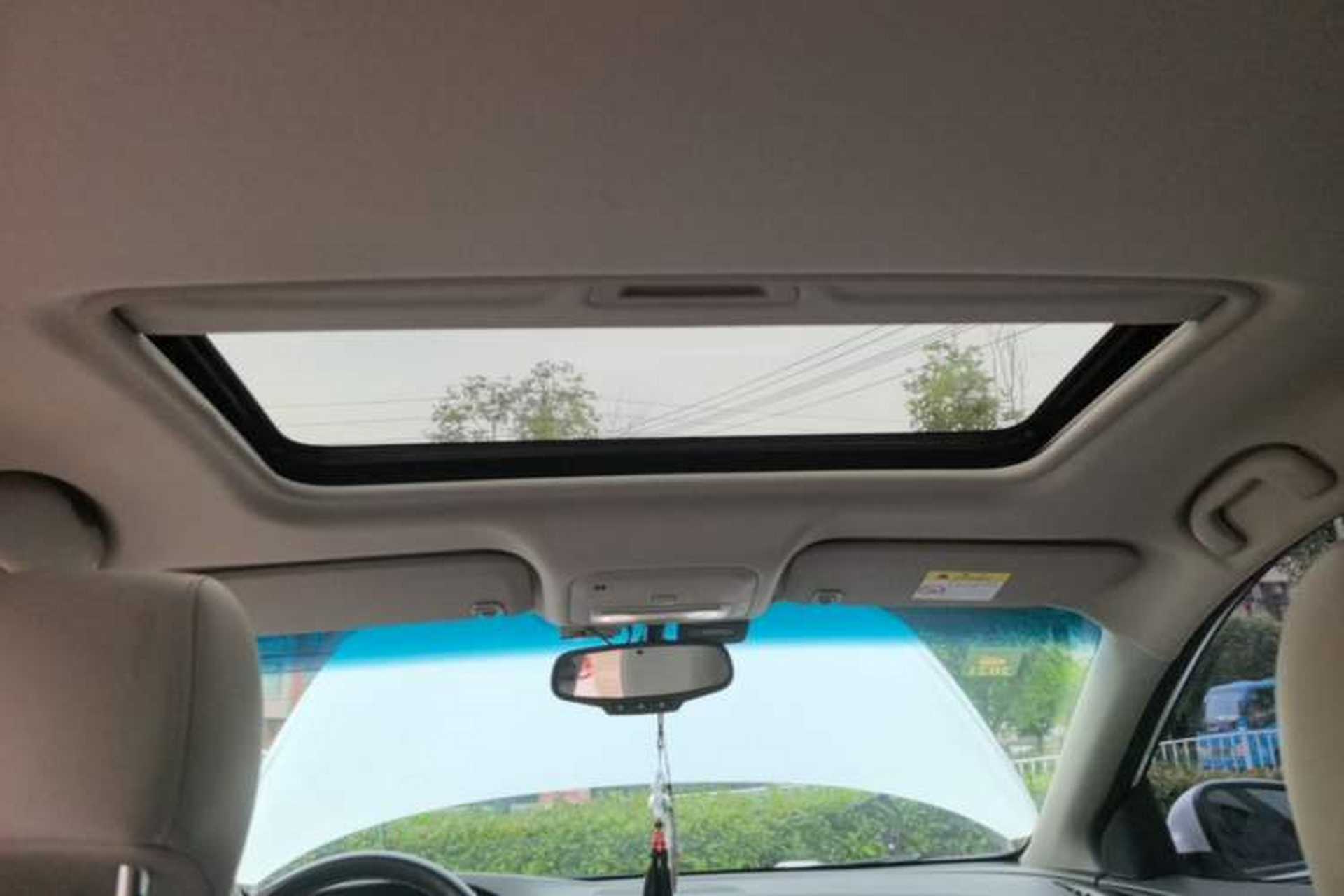 Used Buick GT 2019 15T Dual-Clutch Connected Elite Model China VI Headliner