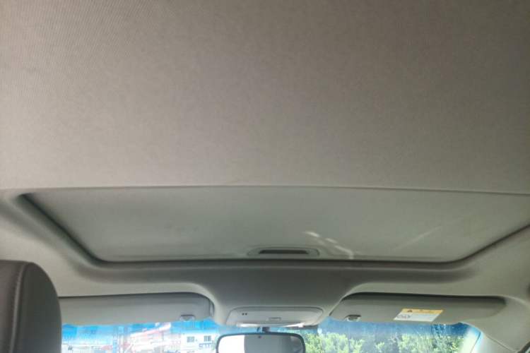 Used Buick GT 2019 15T Dual-Clutch Connected Elite Model China VI Headliner