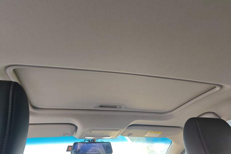 Used Buick GT 2019 18T Automatic Connected Elite Model China VI Standard Headliner