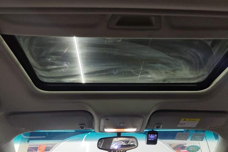Used Buick GT 2019 18T Automatic Connected Elite Model China VI Standard Headliner